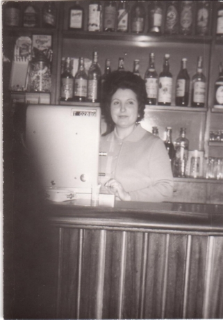 04/04/1947 - Bar Quimet (imatges antigues)